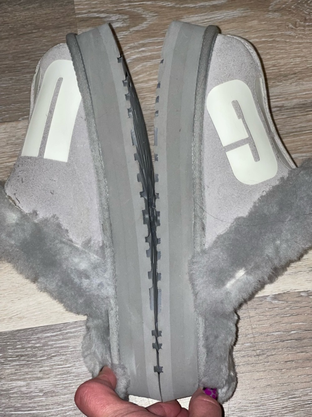 UGG Disquette Shearling Logo Platform Slippers - Picture 3 of 6